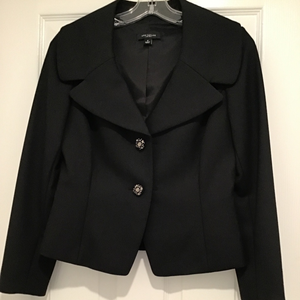 Ann Taylor Cropped Black Evening Jacket Size 4